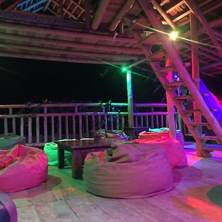 Tiki Bar Hostel Элла Экстерьер фото