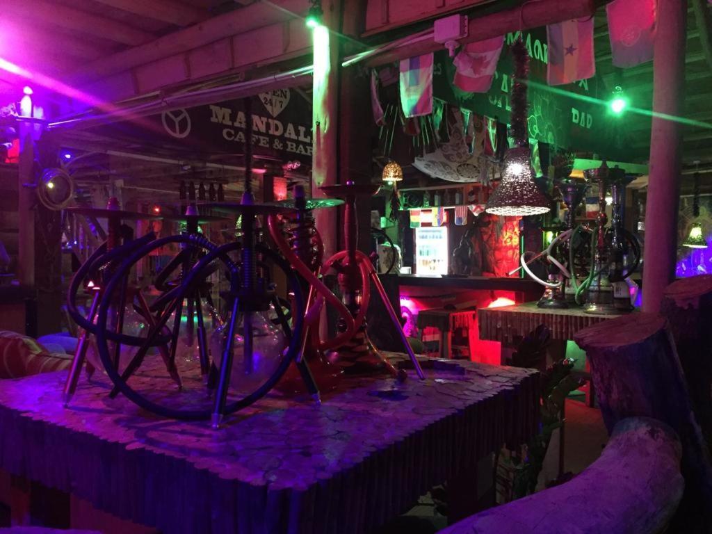 Tiki Bar Hostel Элла Экстерьер фото