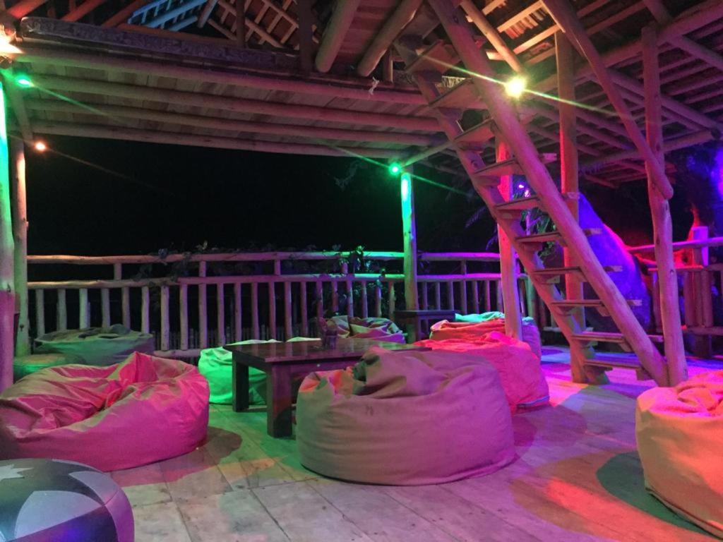 Tiki Bar Hostel Элла Экстерьер фото