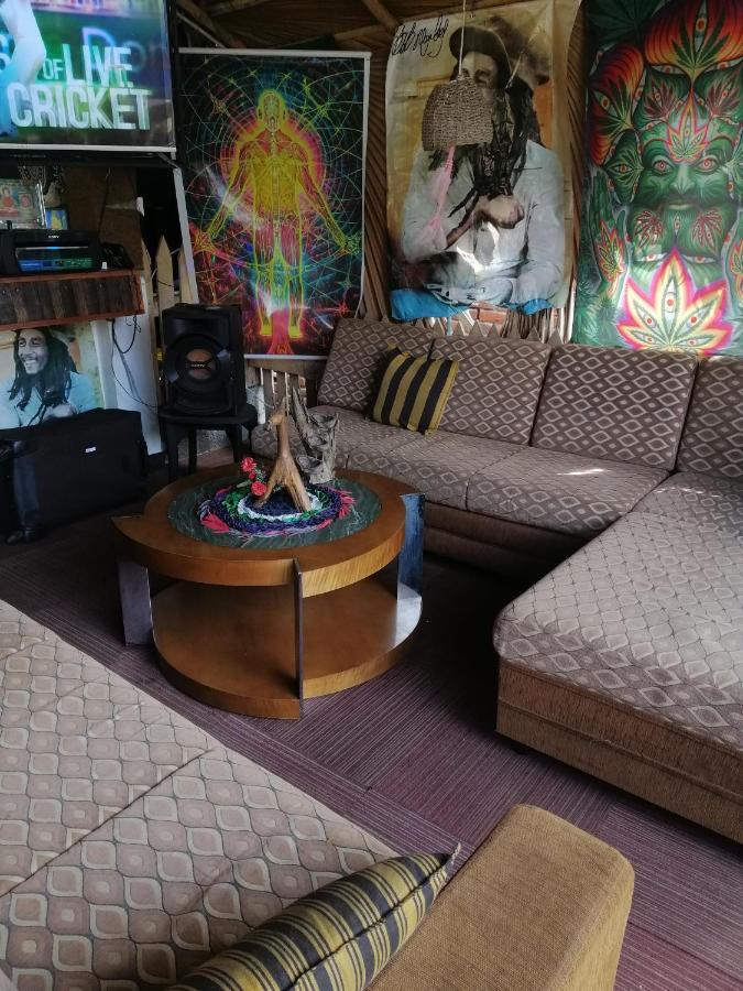 Tiki Bar Hostel Элла Экстерьер фото